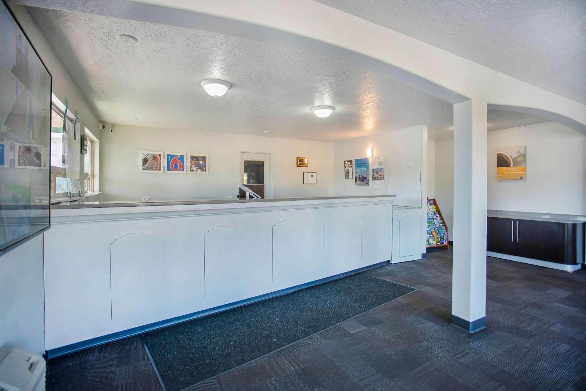 Motel 6-Gresham, Or - Portland מראה חיצוני תמונה